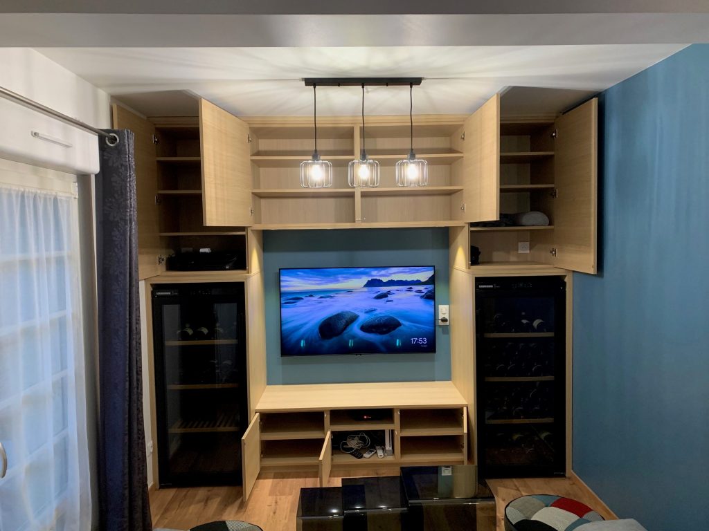 mebule télé et cave vins